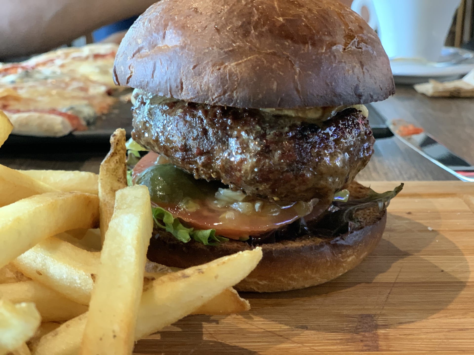 Grass-fed Beef Burger & Fries, Morettino Cafe, Singapore⠀